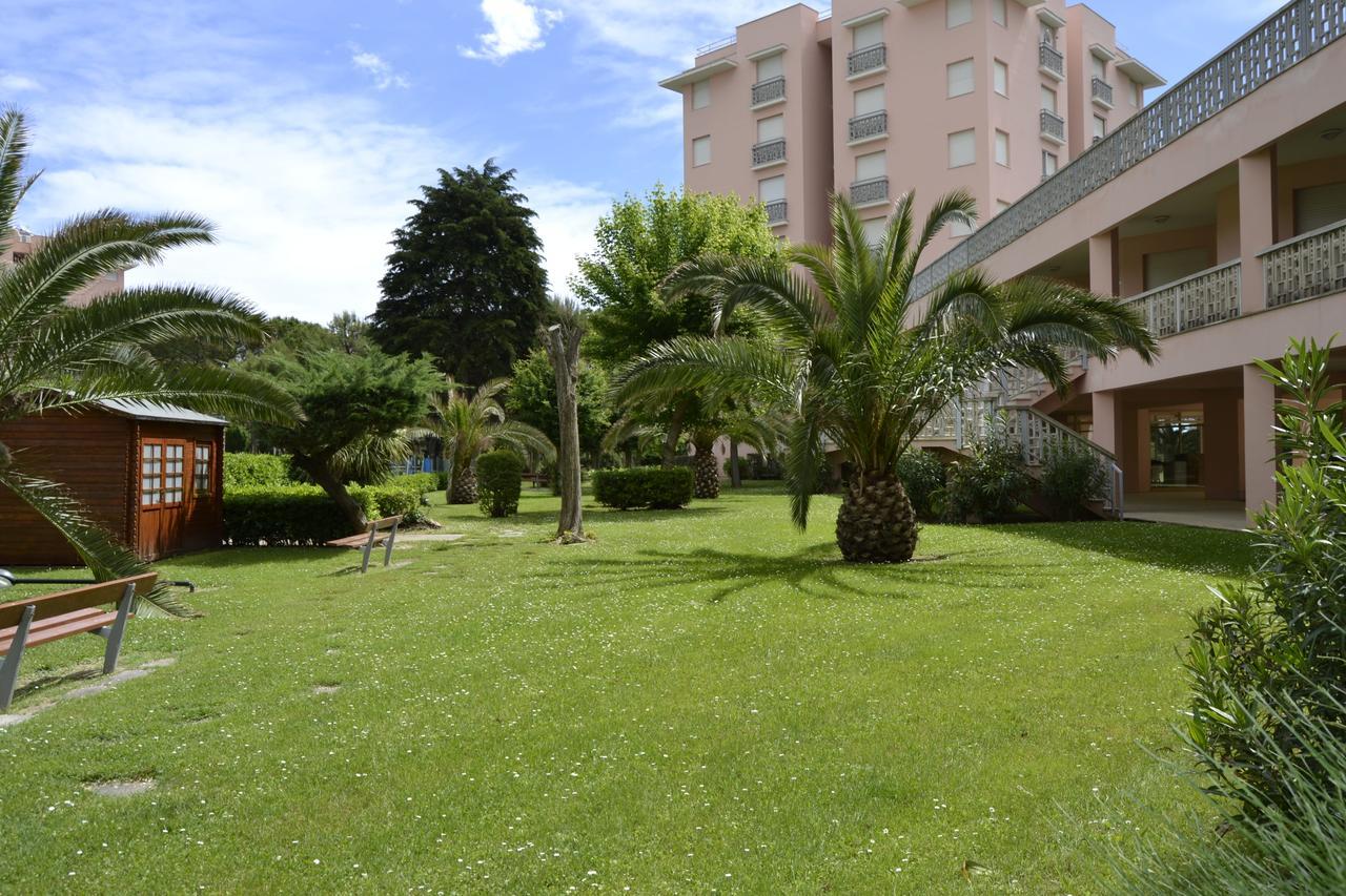 Residence Conero P. T. blocco E Marcelli Esterno foto